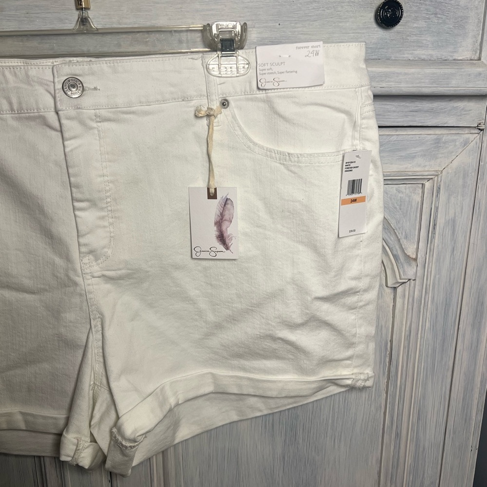 Jessica Simpson Classic White Denim Shorts - Picture 5 of 8